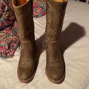 Frye Austin Vintage Boots Size 9 M